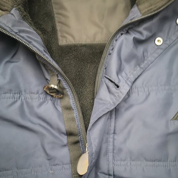 Nautica Men's Size Large Navy w/ Black Faux Fur Lined Zipper/Button Closure Vest - Picture 7 of 9